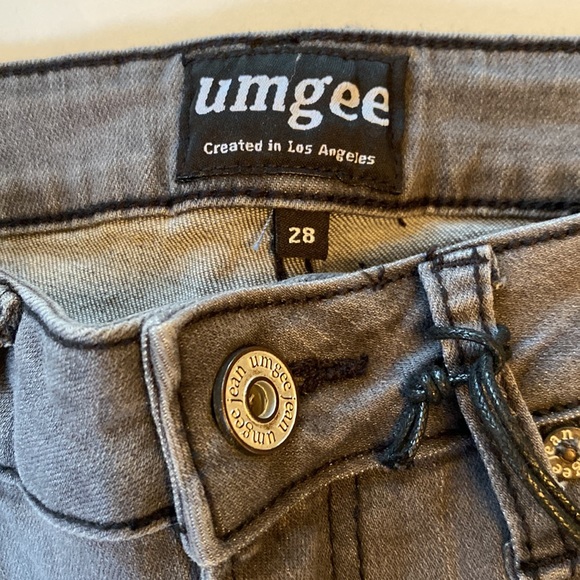 NWT Umgee Distressed Jeans - 28 - Picture 5 of 10